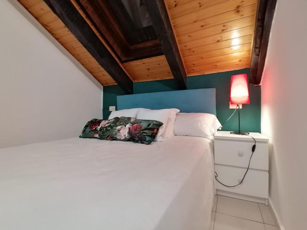 Mercanti Attic Version Appartement Milan