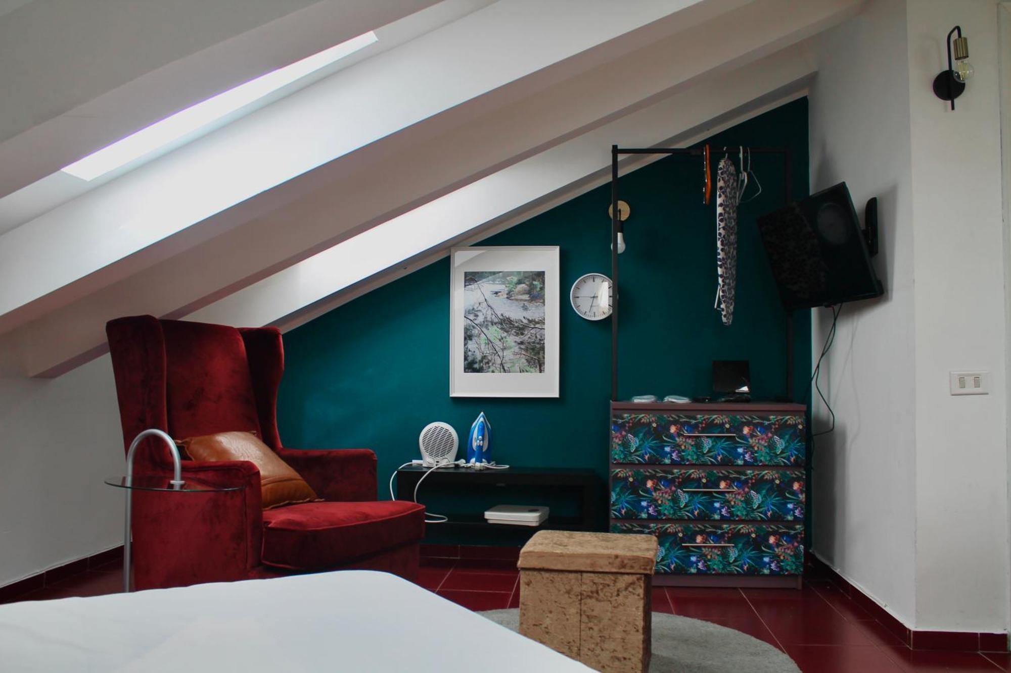 Mercanti Attic Version Milan